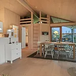 Jelin - 2-5km From The Sea By Interhome